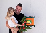 Growmanji Collapsible, Hanging Basket, Hydroponic gardening system, Hydroponic vegetable garden, Hydroponic flower garden, Hydroponic Herb Garden, Soil free garden,Germination kit, Complete Solar Powered Hydroponic Growing Kit